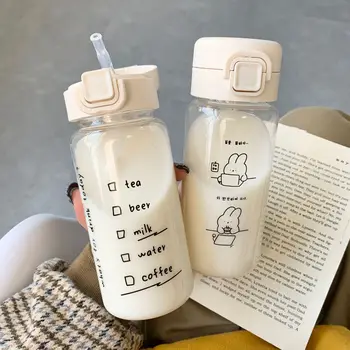 Kūrybinės Animacijos Vandens Butelis su Šiaudų Mielas Plastikinį Gėrimo Buteliuką Nešiojamų nepralaidžiose Drinkware Geriamojo Pieno, Kavos, Arbatos